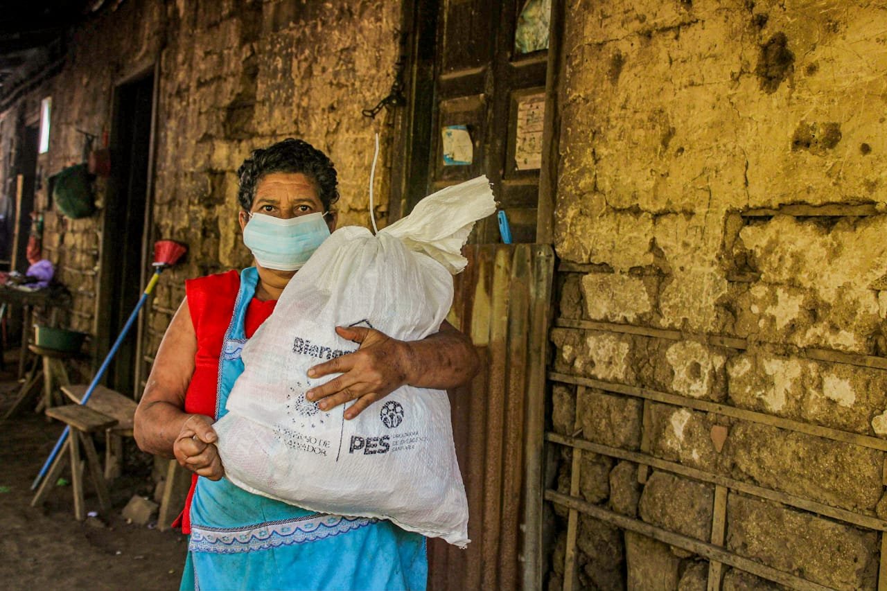 Habitantes de Tepecoyo agradecen por paquetes alimentarios enviados por el Gobierno habitantes-de-tepecoyo-agradecen-por-paquetes-alimentarios-enviados-por-el-gobierno